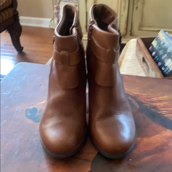 Coach and Four women’s size 8 brown leather ankle boots - Picture 2 of 8